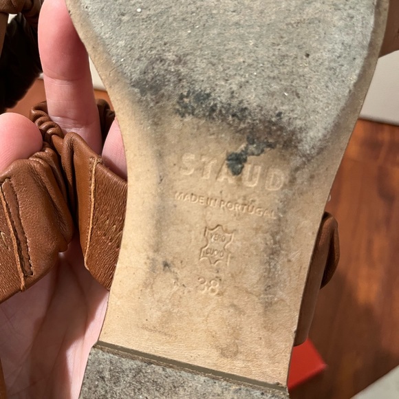 Used Staud Maya Ruched Leather Slides in Tan - Picture 5 of 10